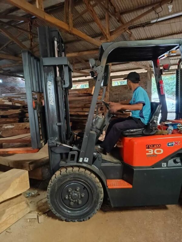 WhatsApp Image 2025-11-03 at 17.26.44 (1)